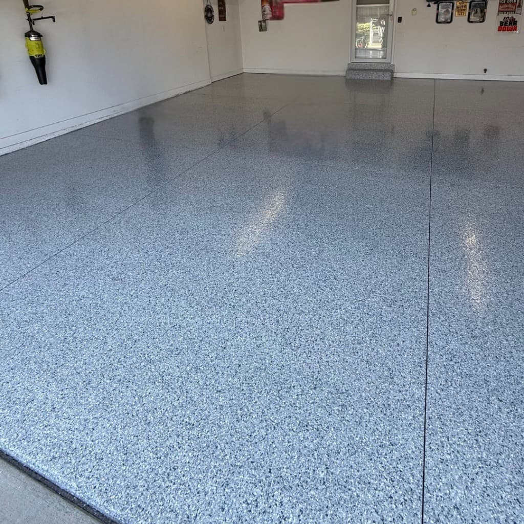 Full garage transformation finished in Tidal Wave flake coating.